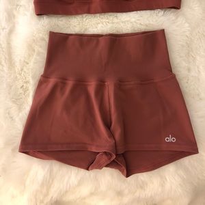 ALO yoga matching set